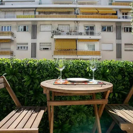 Superbe F1 Au Coeur Du Carre D'or Terrasse/clim Nizza