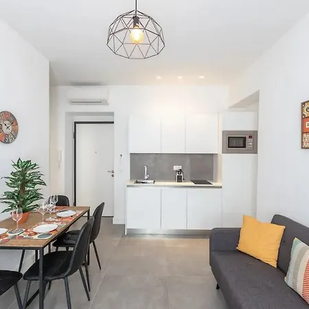 Apartment Superbe F1 Au Coeur Du Carre D'or Terrasse/clim Nizza